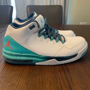 Air Jordan 3 Retro “Flight”